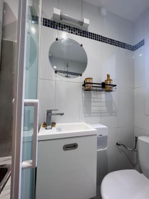 Апартаменти Studio A Deux Pas De Paris Леваллуа-Перре Екстер'єр фото
